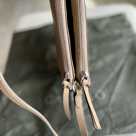 VINCE CAMUTO Gally Leather Crossbody Bag - Picture 7 of 16